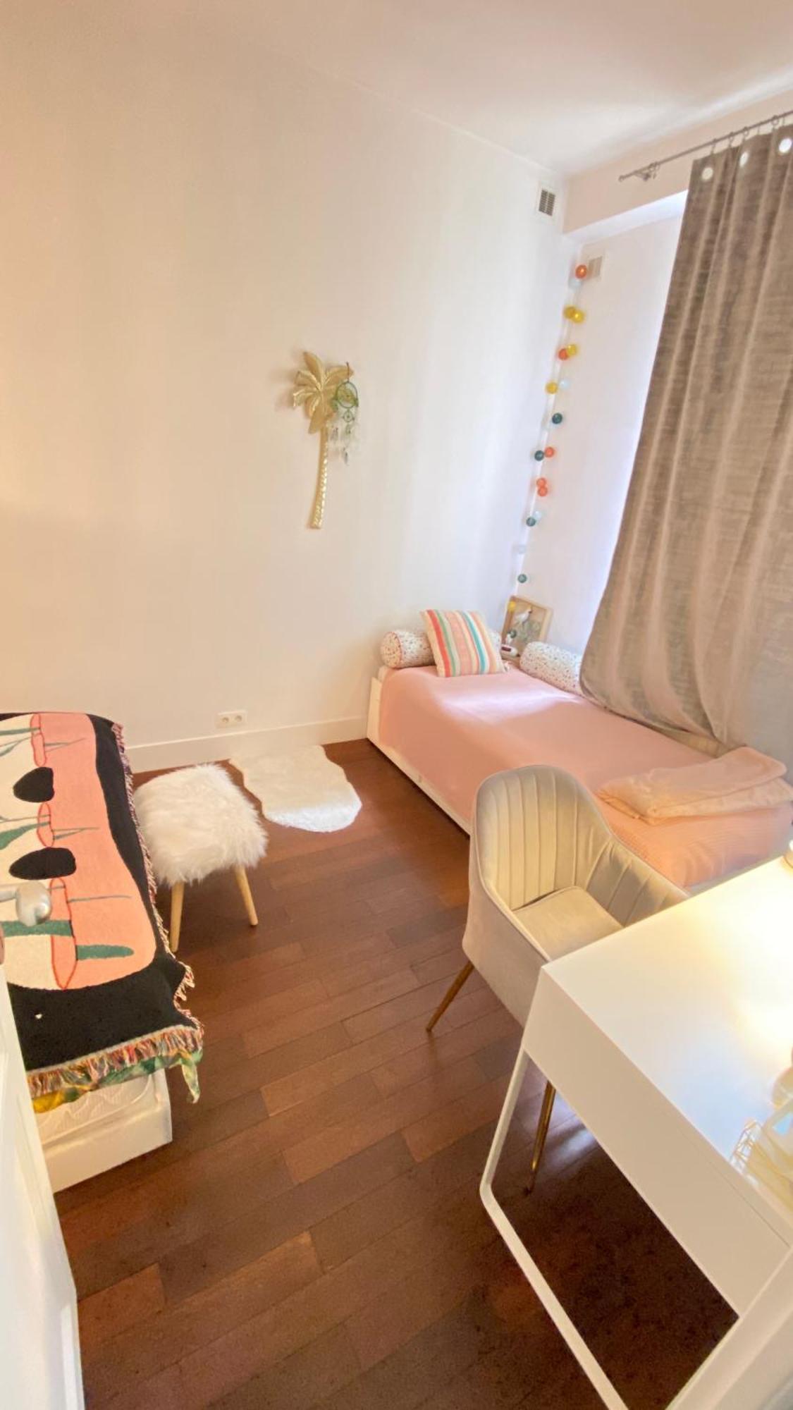 Appartement Lepic, Luxury Flat In Montmartre With Private Terrasse-appartement Entier *